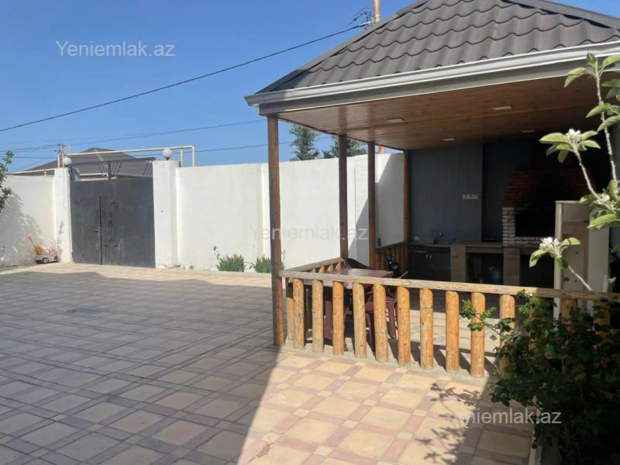 Satılır 5 otaqlı həyət evi 210 m²