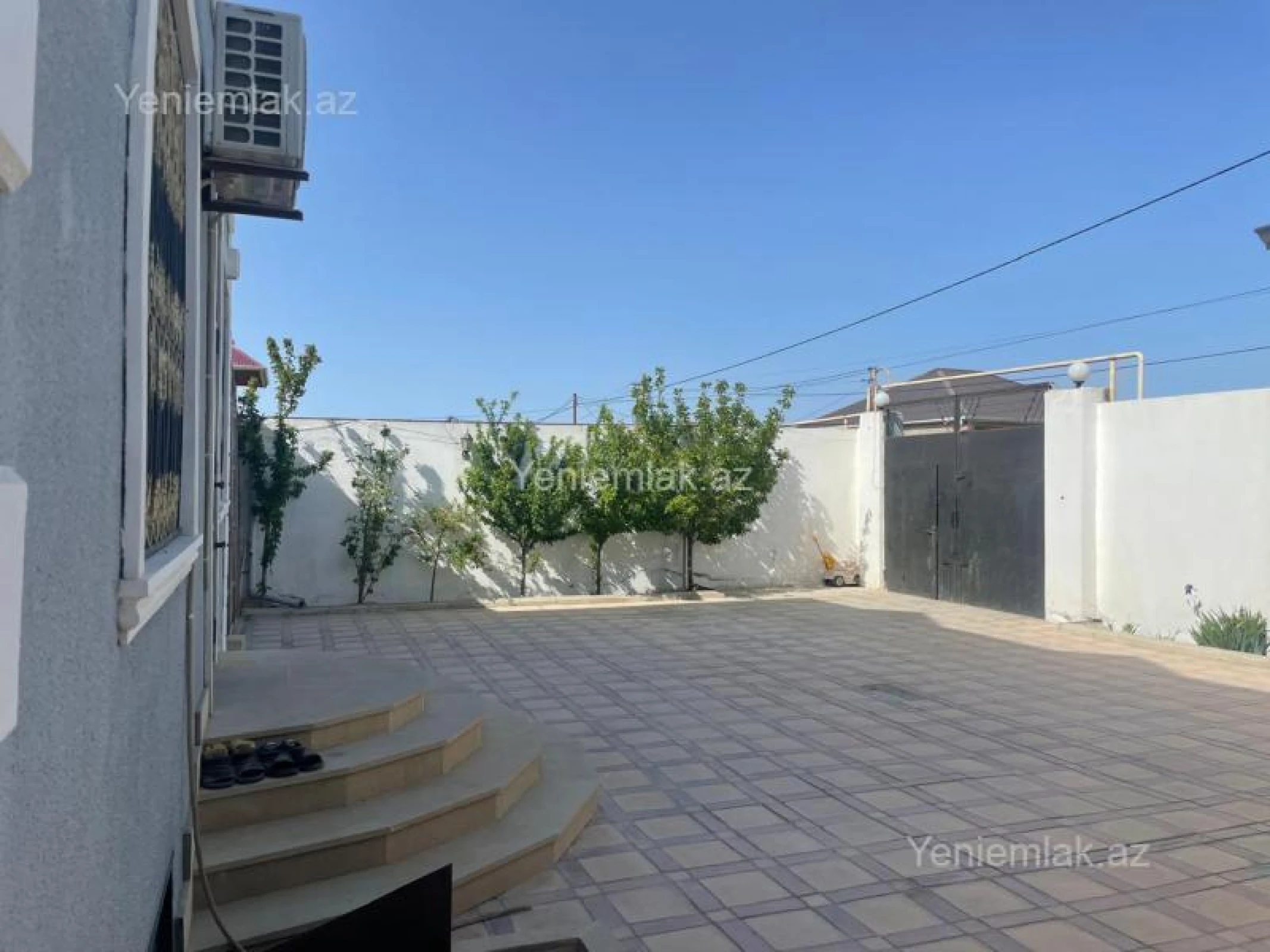 Satılır 5 otaqlı həyət evi 210 m²