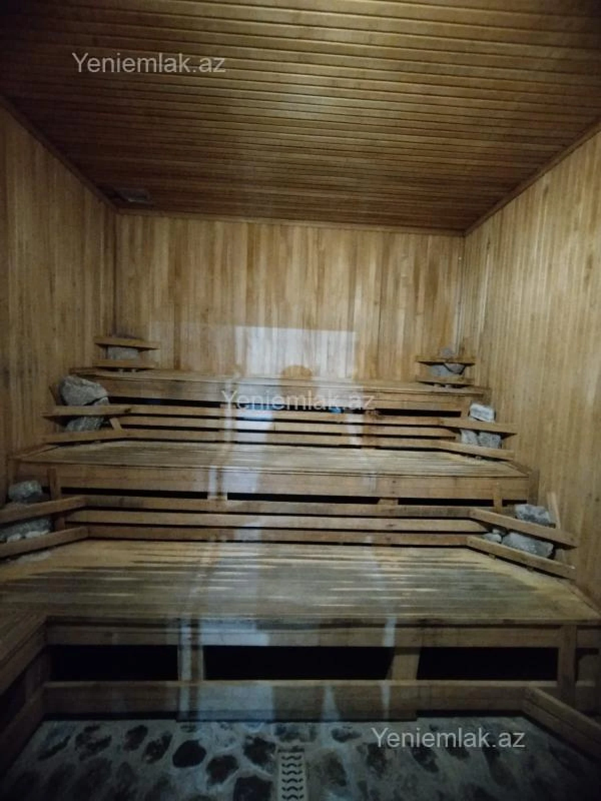 Satılır 6 otaqlı obyekt 3300 m²