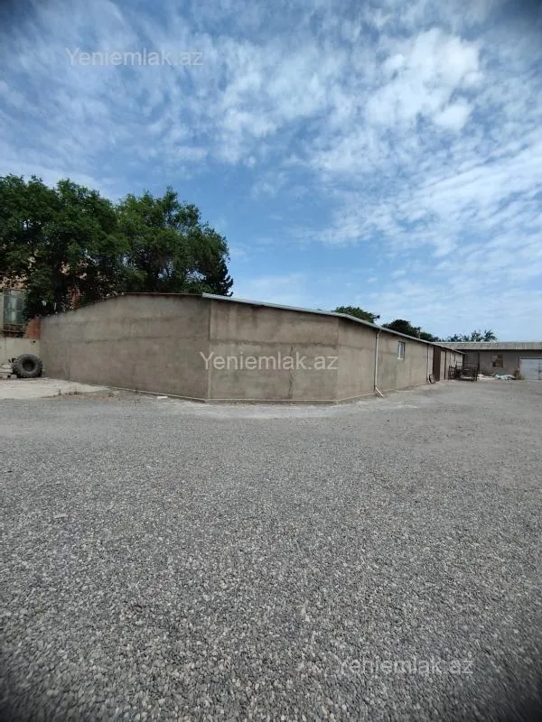 Satılır 6 otaqlı obyekt 3300 m²