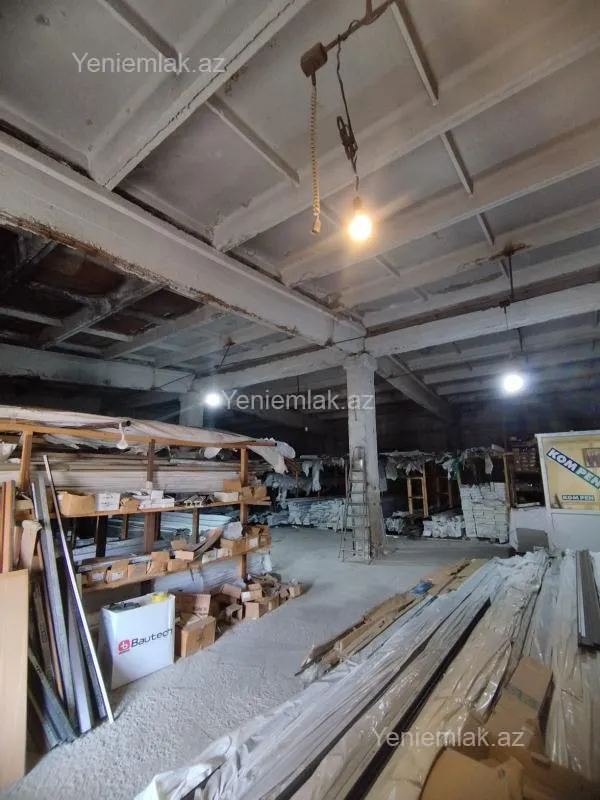 Satılır 6 otaqlı obyekt 3300 m²