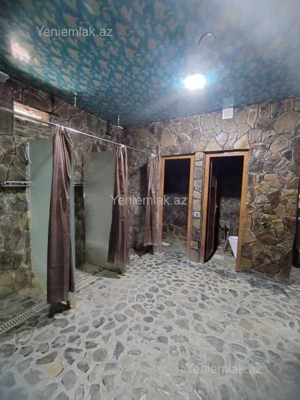 Satılır 6 otaqlı obyekt 3300 m²