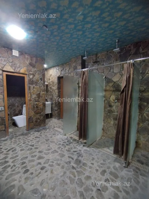 Satılır 6 otaqlı obyekt 3300 m²