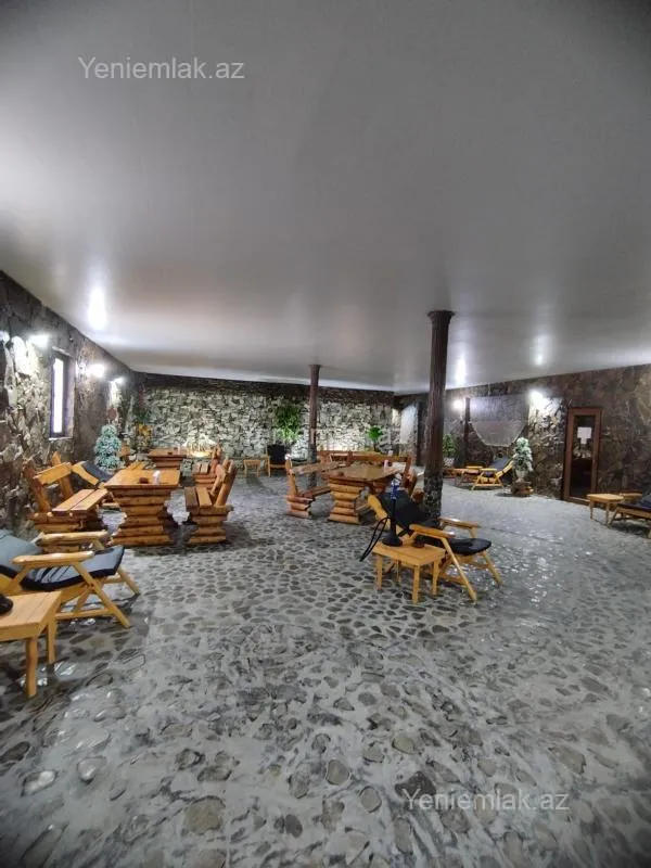 Satılır 6 otaqlı obyekt 3300 m²