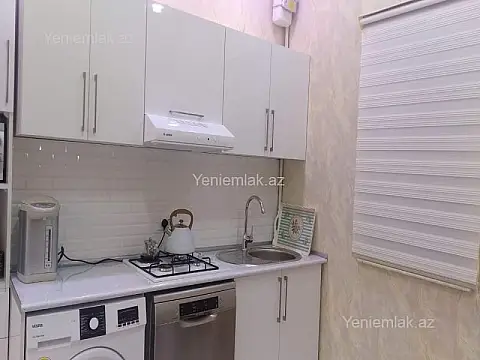 Satılır 3 otaqlı yeni tikili 75 m²
