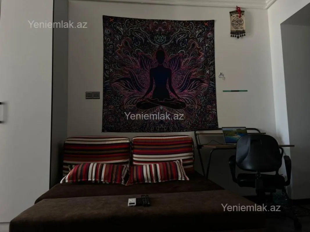 Satılır 1 otaqlı köhnə tikili 33 m²