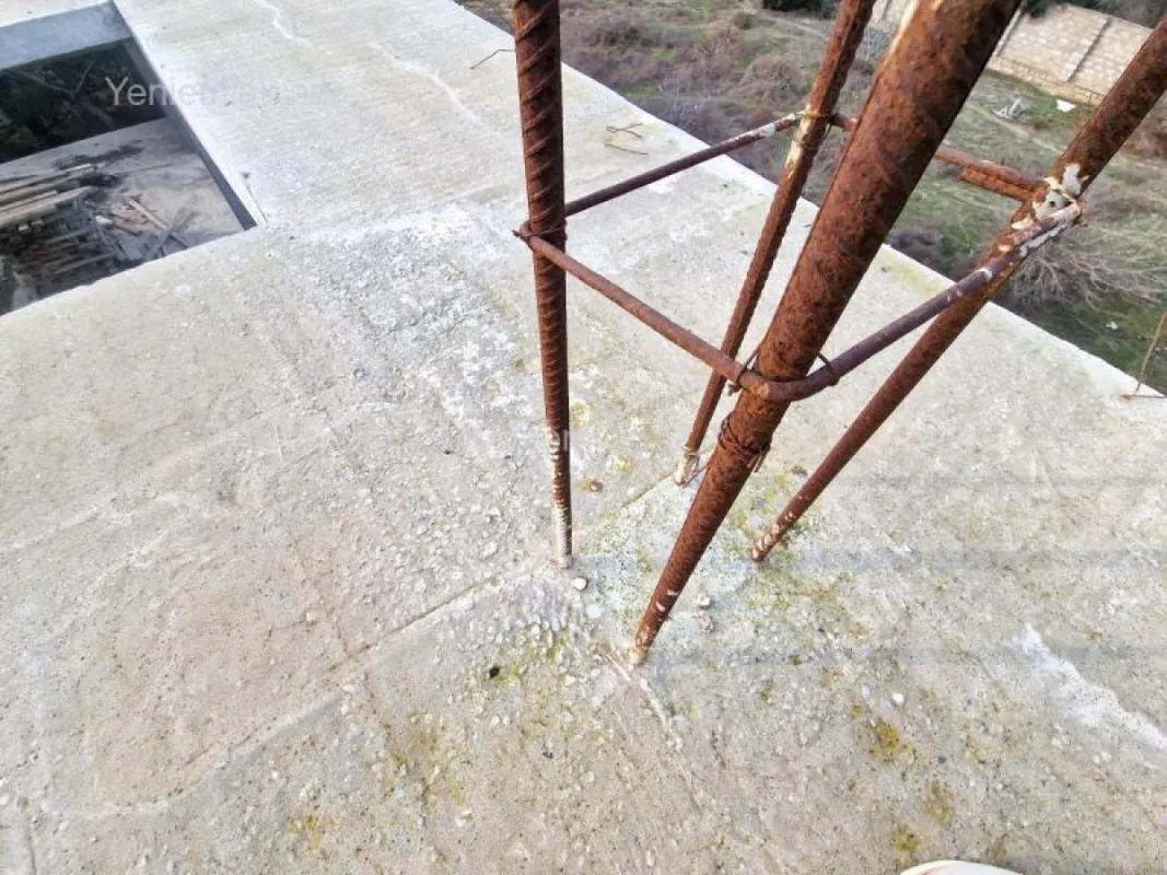 Satılır 9 otaqlı həyət evi 810 m²