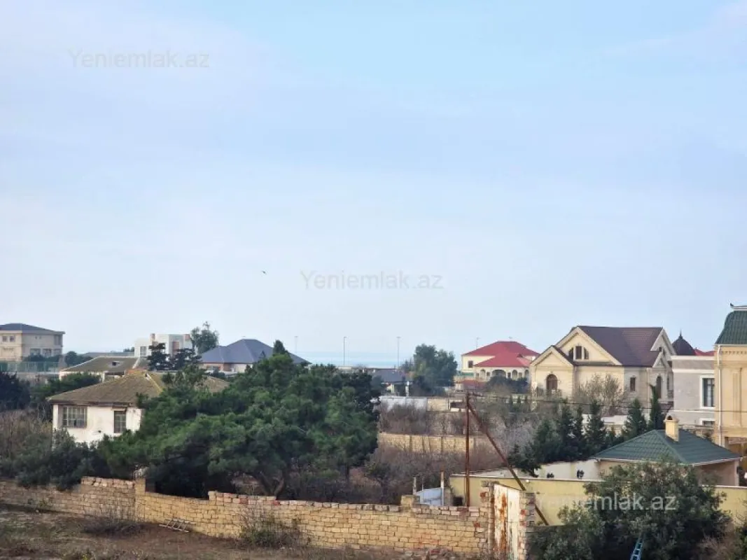 Satılır 9 otaqlı həyət evi 810 m²