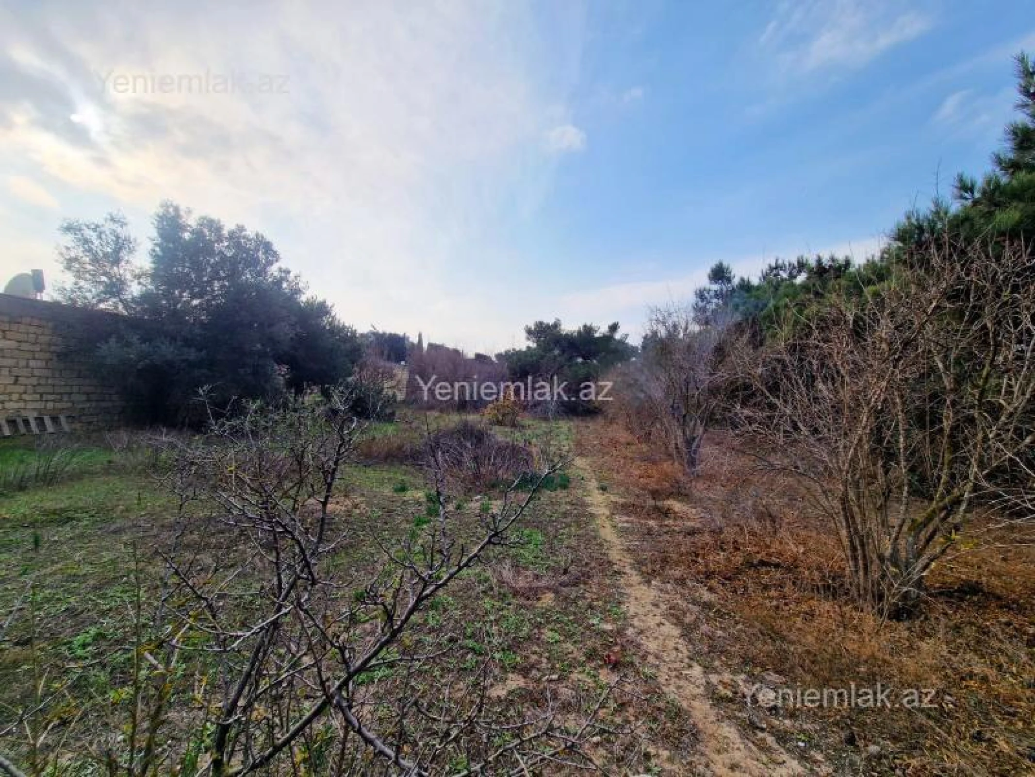 Satılır 9 otaqlı həyət evi 810 m²