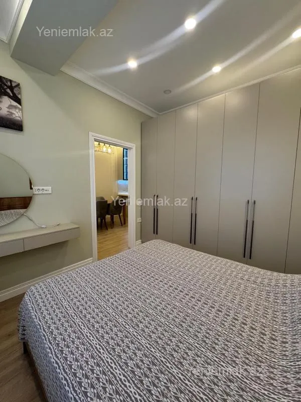 Kirayə verilir 2 otaqlı yeni tikili 70 m²