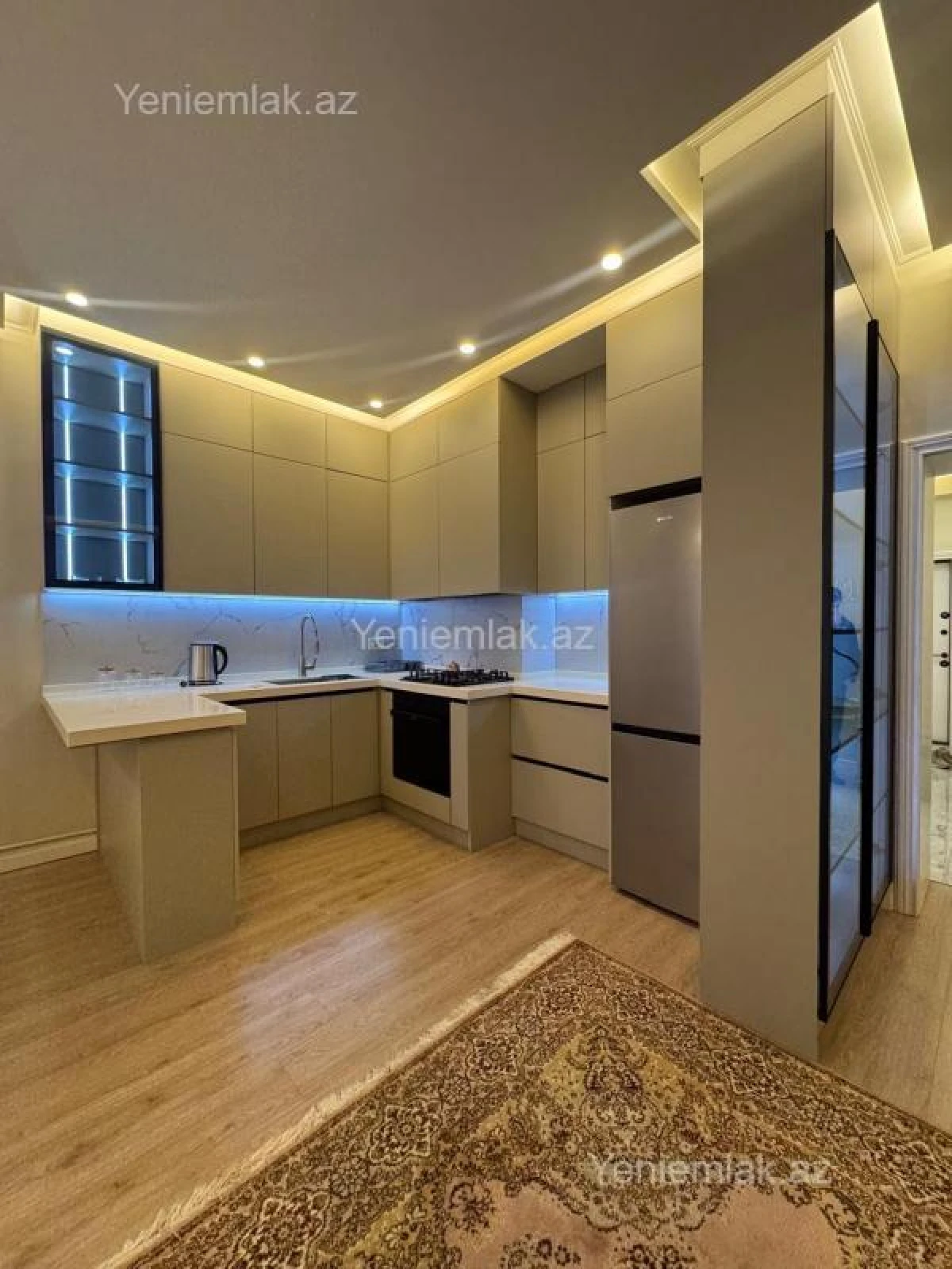 Kirayə verilir 2 otaqlı yeni tikili 70 m²