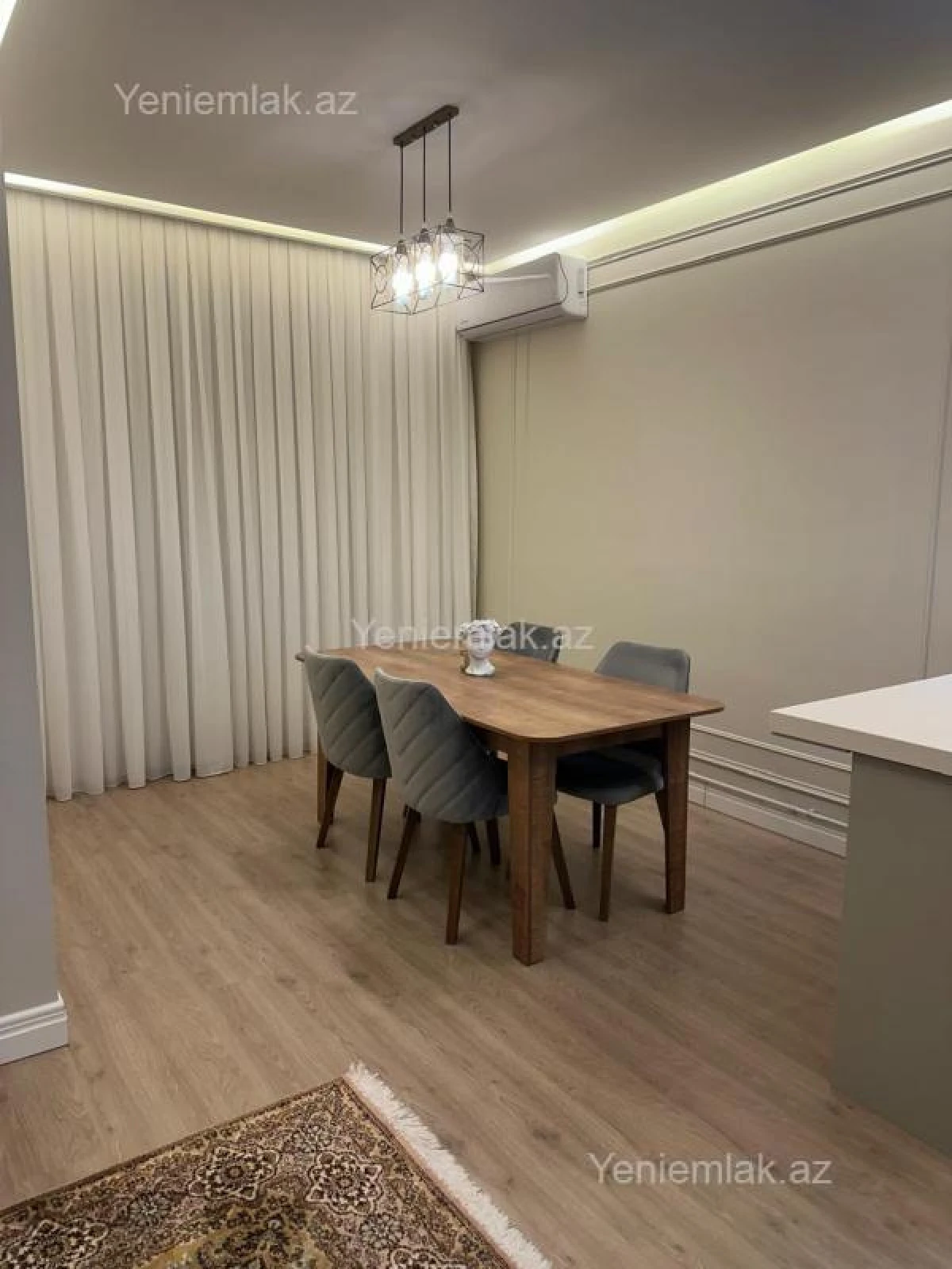 Kirayə verilir 2 otaqlı yeni tikili 70 m²