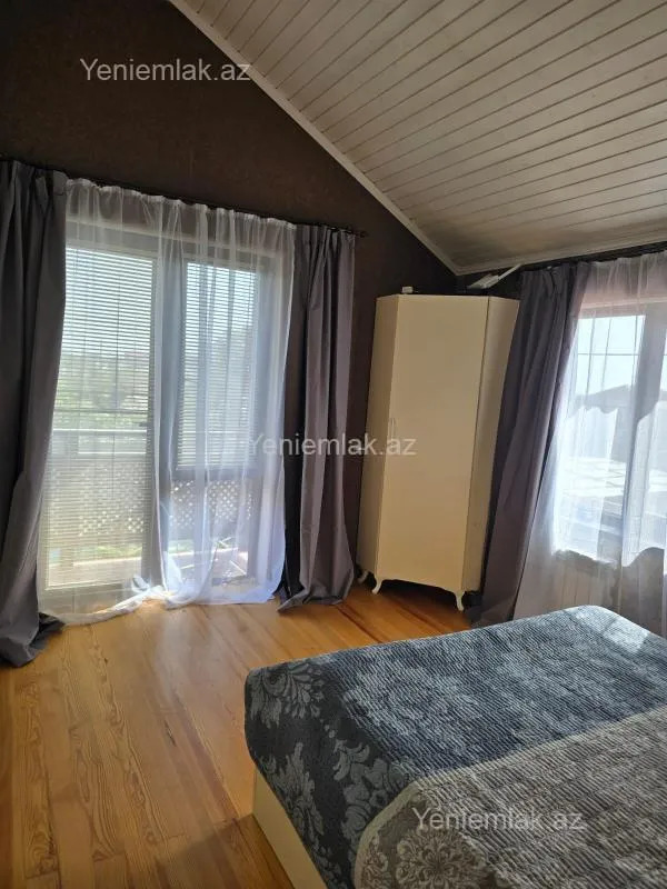 Satılır 4 otaqlı həyət evi 120 m²