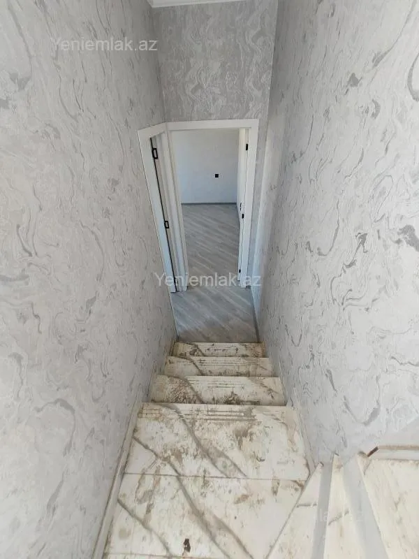Satılır 4 otaqlı həyət evi 150 m²