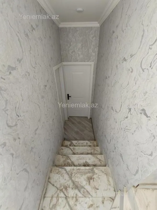 Satılır 4 otaqlı həyət evi 150 m²