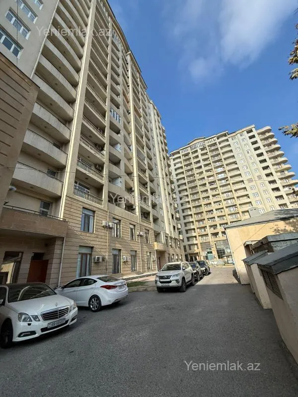 Satılır 3 otaqlı yeni tikili 165 m²