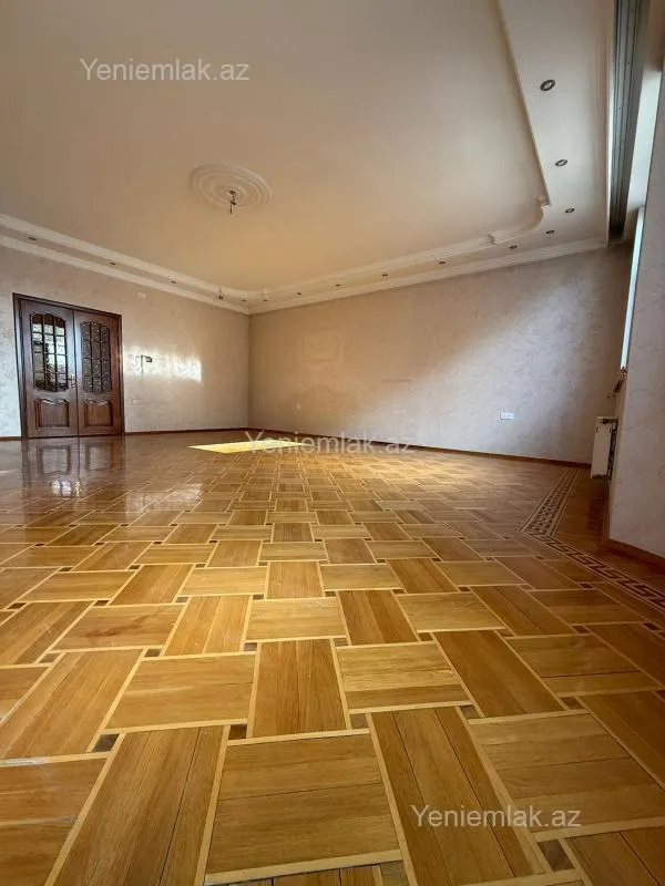 Satılır 3 otaqlı yeni tikili 165 m²