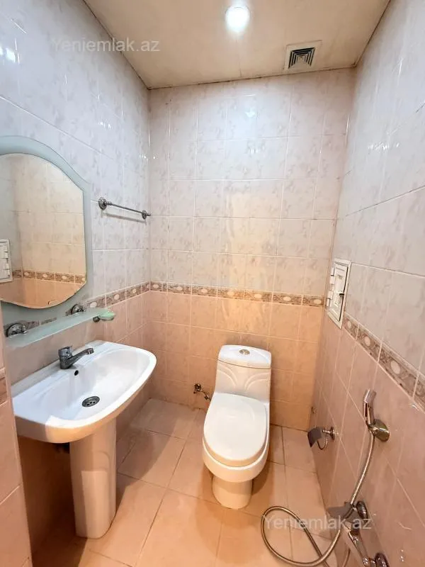 Satılır 3 otaqlı yeni tikili 165 m²