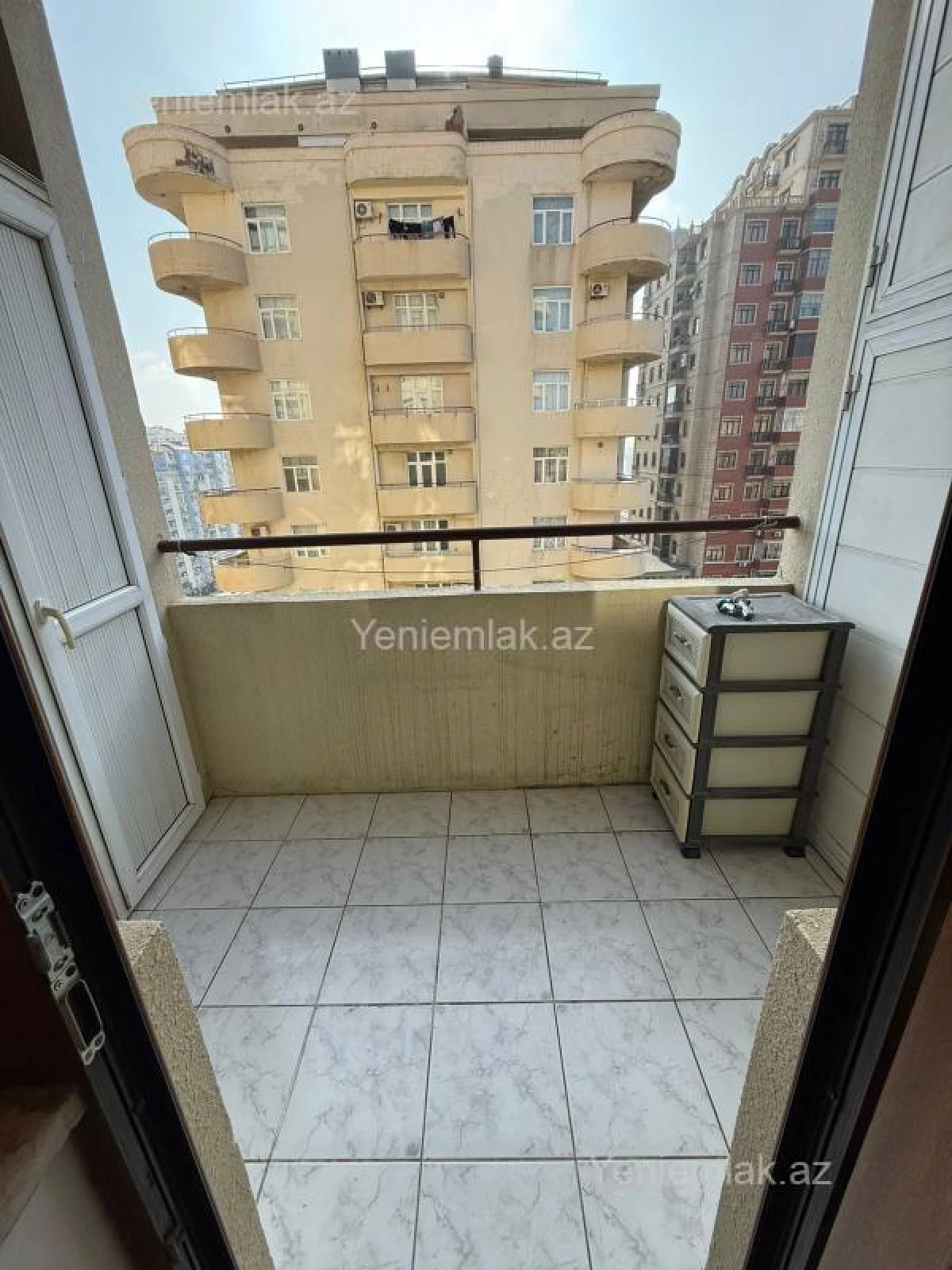 Satılır 3 otaqlı yeni tikili 165 m²