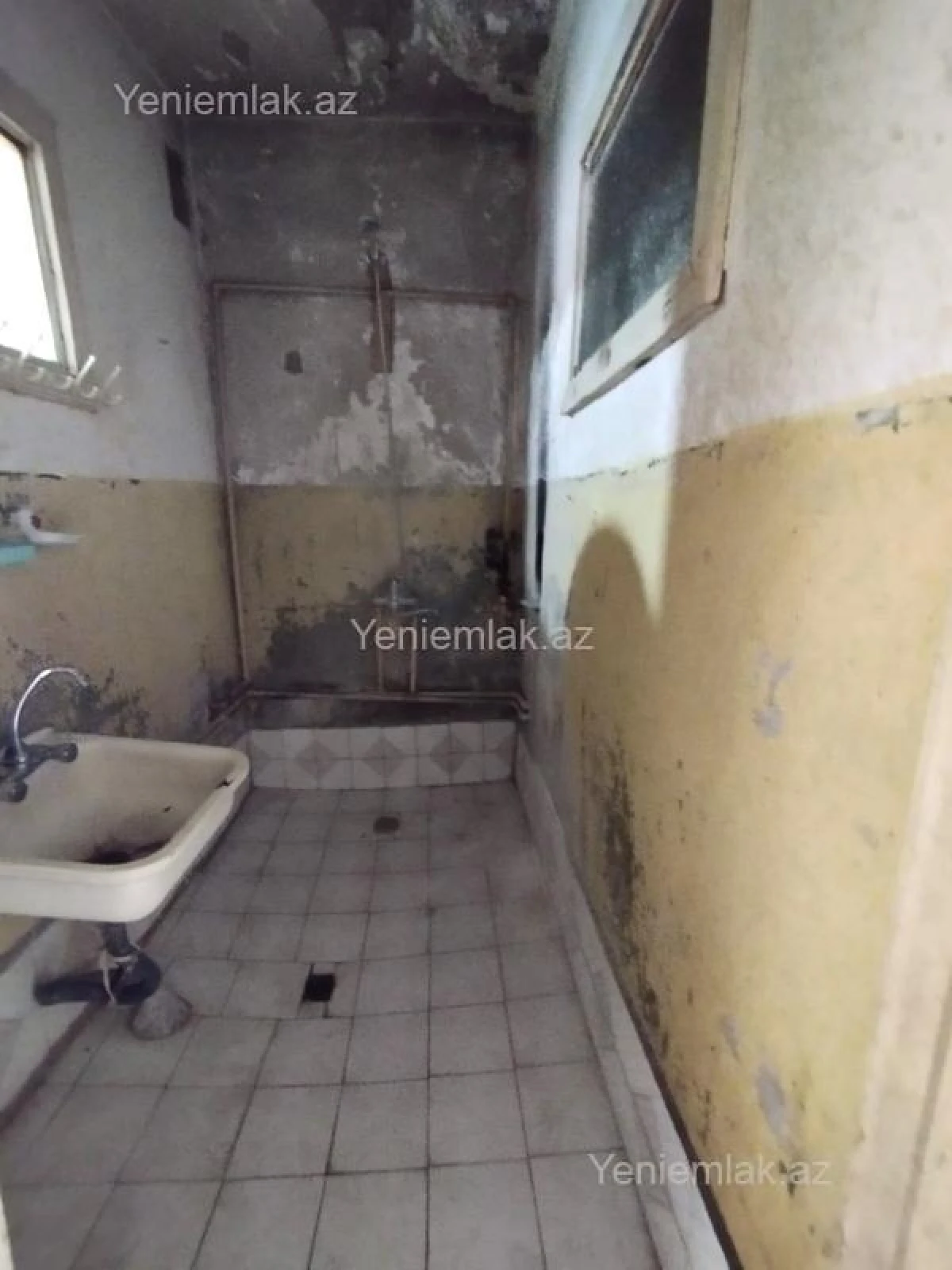 Satılır 3 otaqlı köhnə tikili 80 m²