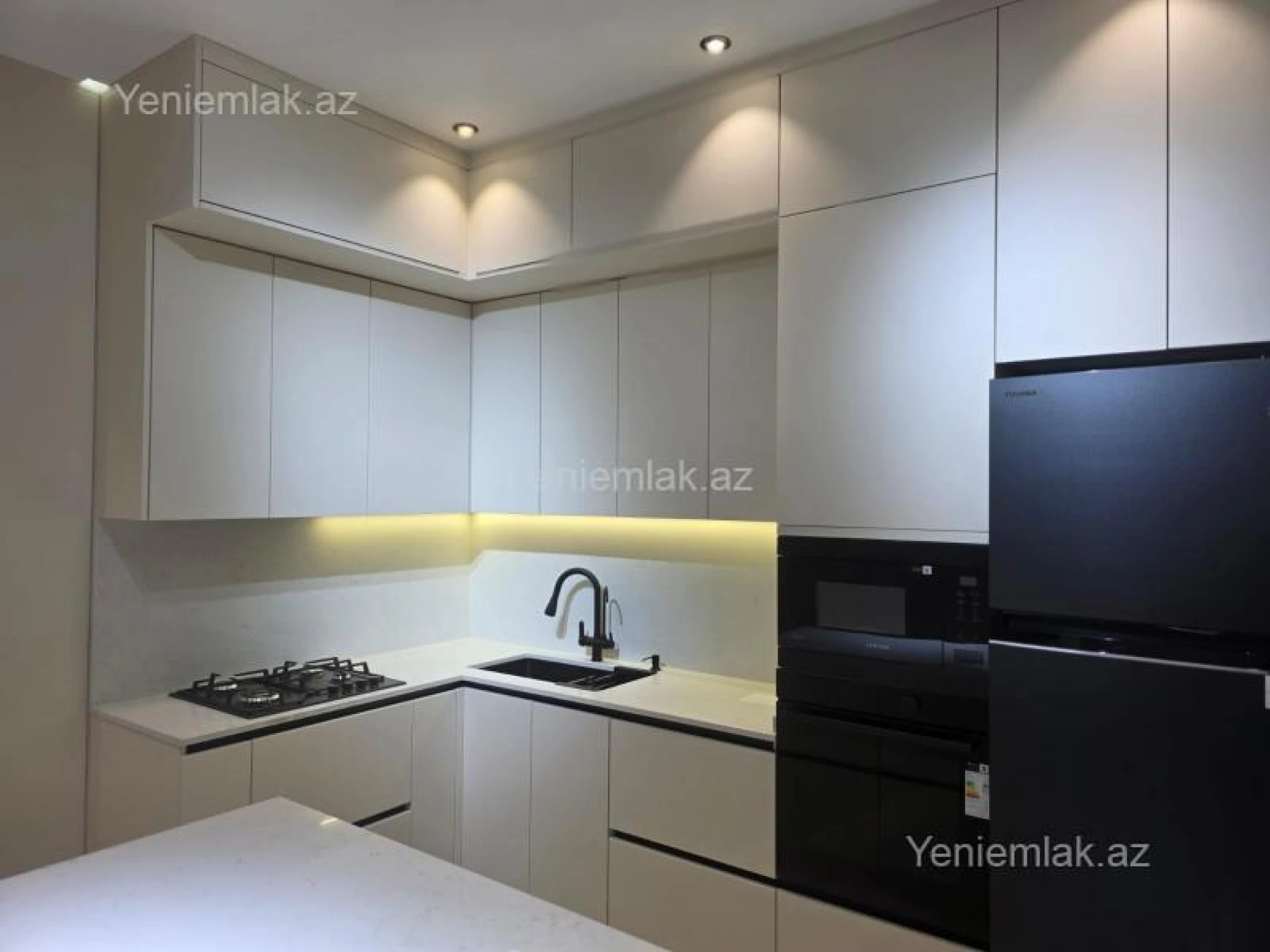 Satılır 3 otaqlı yeni tikili 114 m²