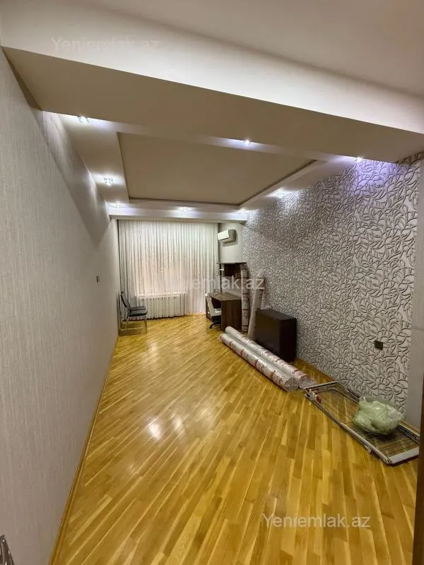 Satılır 3 otaqlı yeni tikili 169 m²