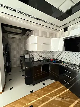 Satılır 3 otaqlı yeni tikili 169 m²