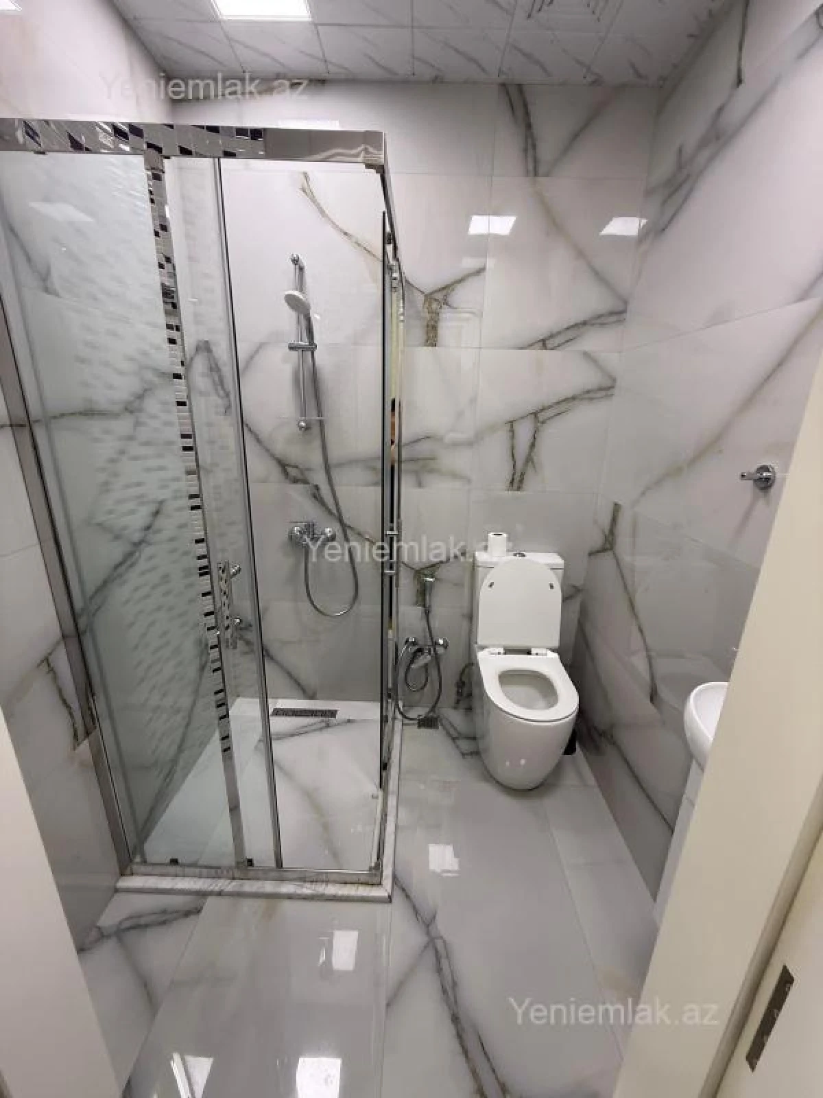 Satılır 3 otaqlı yeni tikili 163 m²