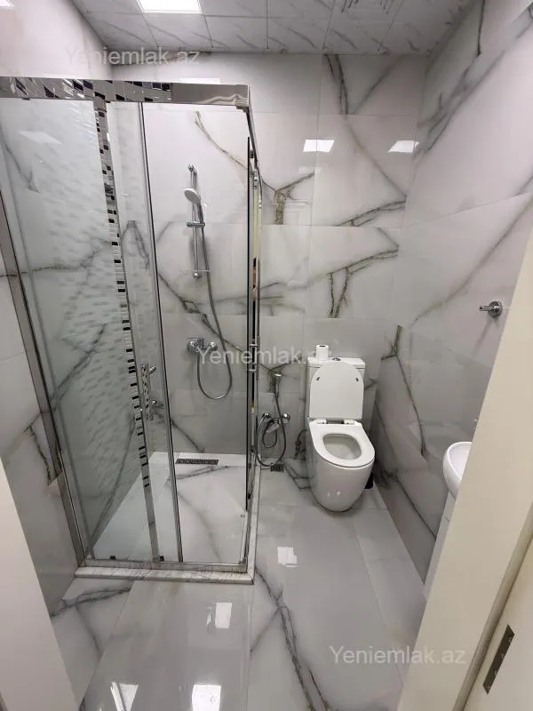 Satılır 3 otaqlı yeni tikili 163 m²