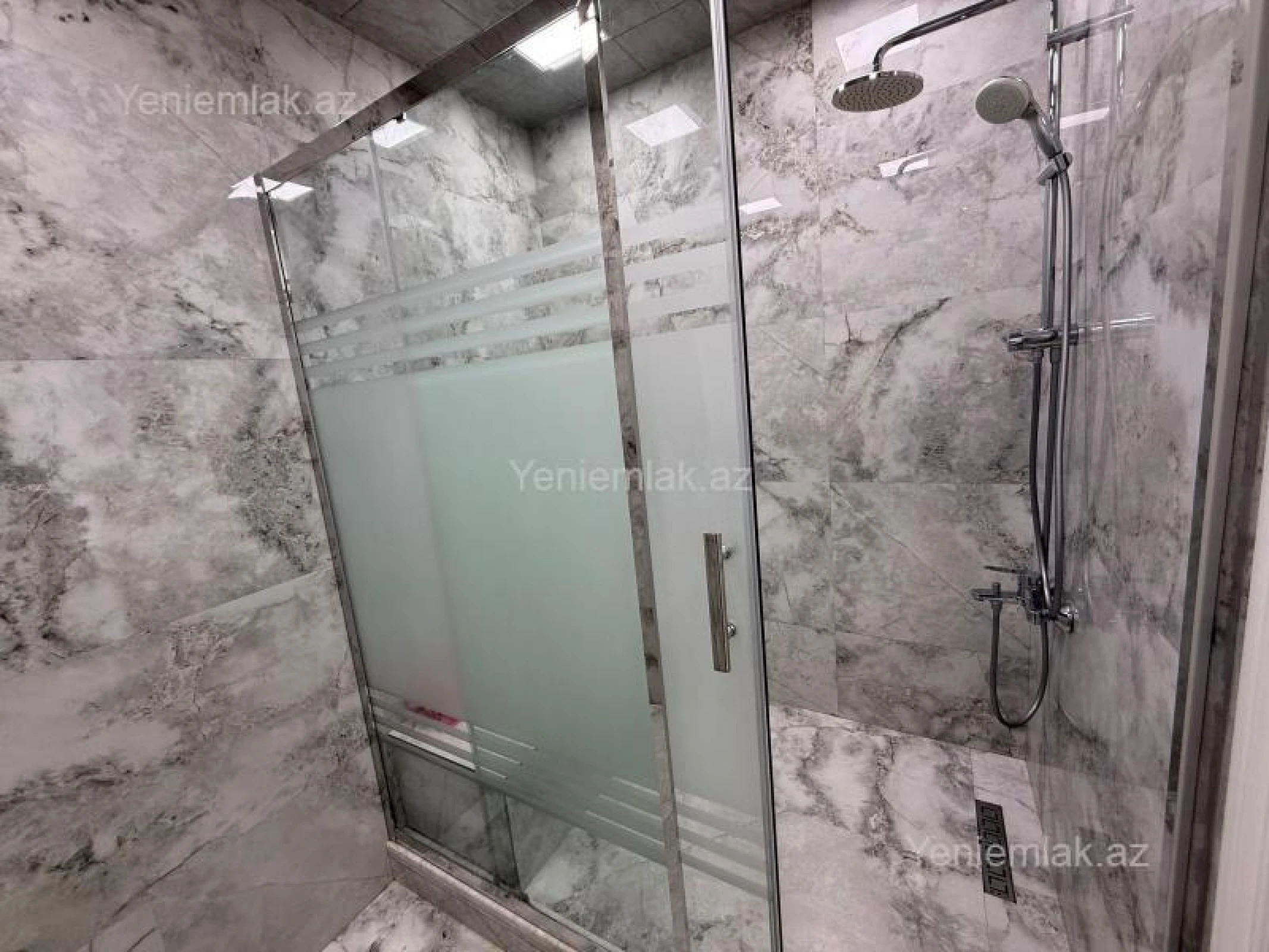 Satılır 3 otaqlı yeni tikili 163 m²