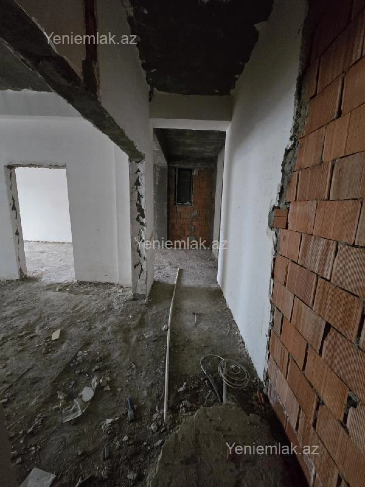 Satılır 2 otaqlı yeni tikili 87 m²