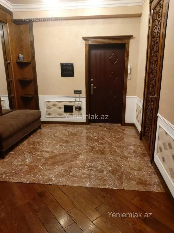 Satılır 3 otaqlı yeni tikili 156 m²