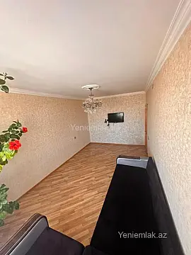 Satılır 2 otaqlı köhnə tikili 60 m²