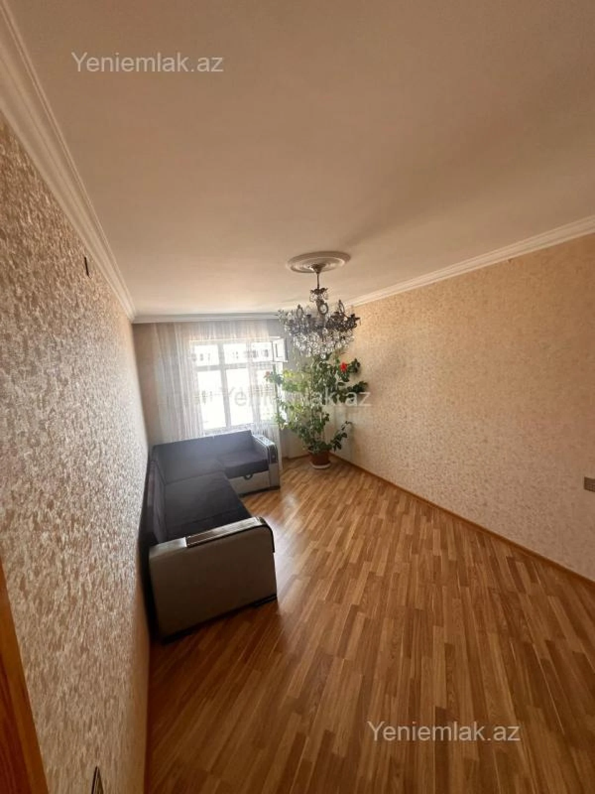 Satılır 2 otaqlı köhnə tikili 60 m²