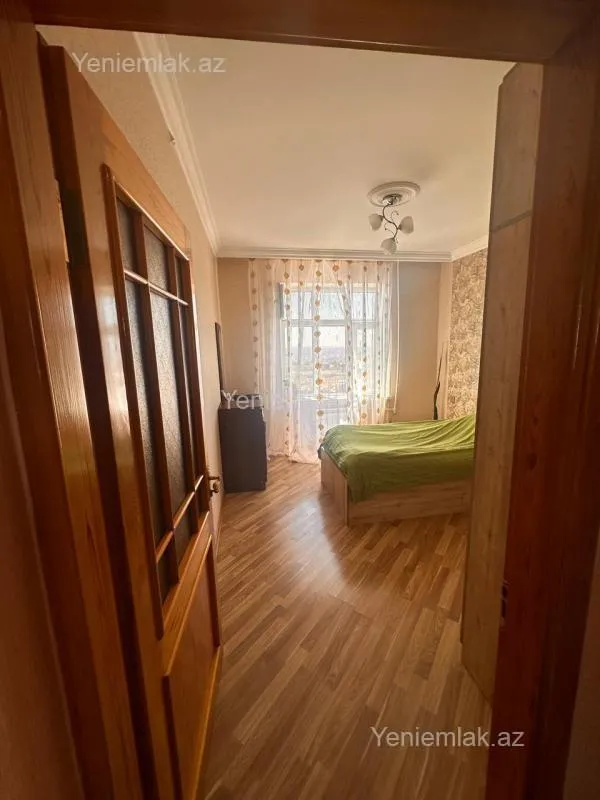 Satılır 2 otaqlı köhnə tikili 60 m²