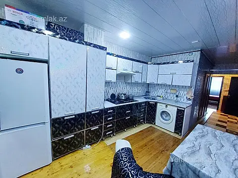 Satılır 3 otaqlı köhnə tikili 72 m²