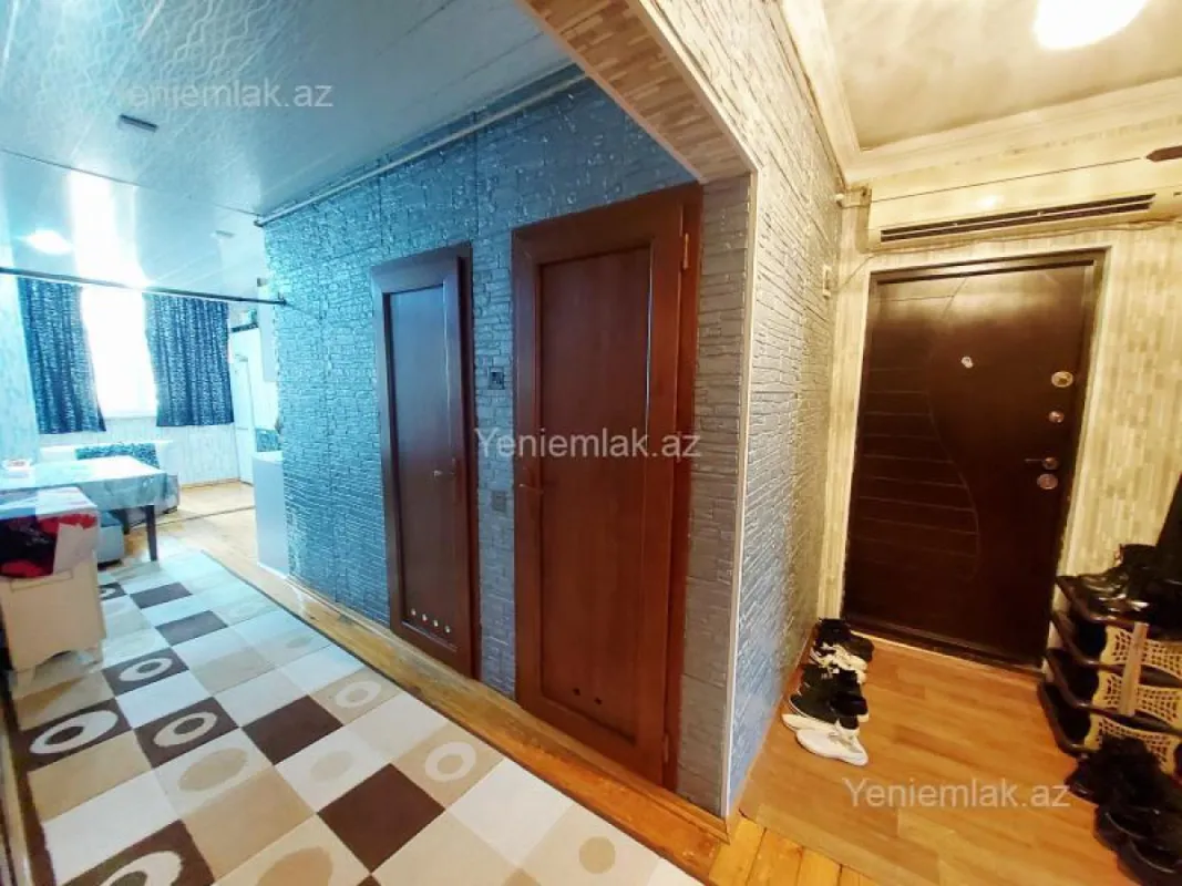 Satılır 3 otaqlı köhnə tikili 72 m²