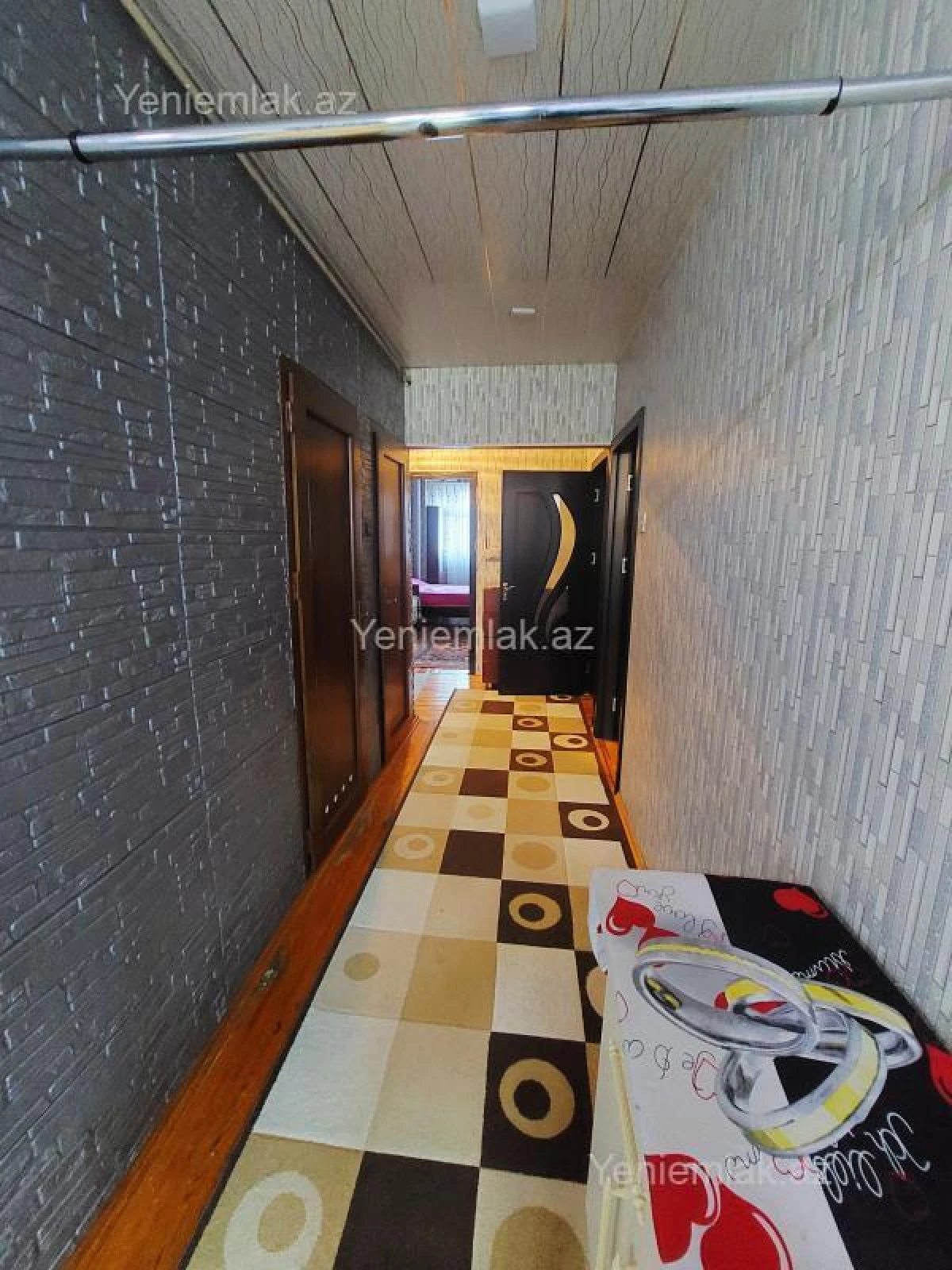 Satılır 3 otaqlı köhnə tikili 72 m²