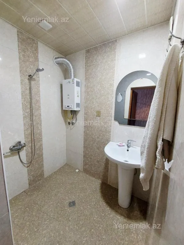 Satılır 3 otaqlı köhnə tikili 72 m²