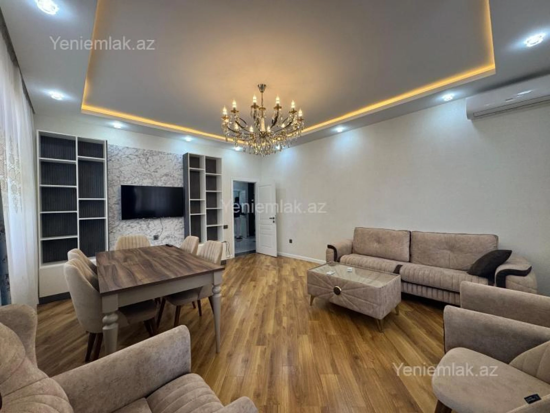 Satılır 3 otaqlı yeni tikili 135 m²