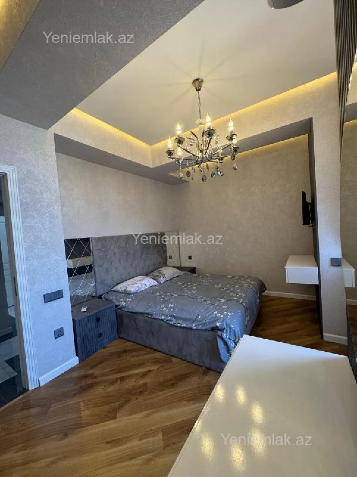 Satılır 3 otaqlı yeni tikili 135 m²