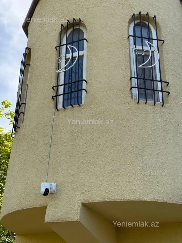 Satılır 6 otaqlı həyət evi 180 m²