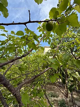 Satılır 6 otaqlı həyət evi 180 m²