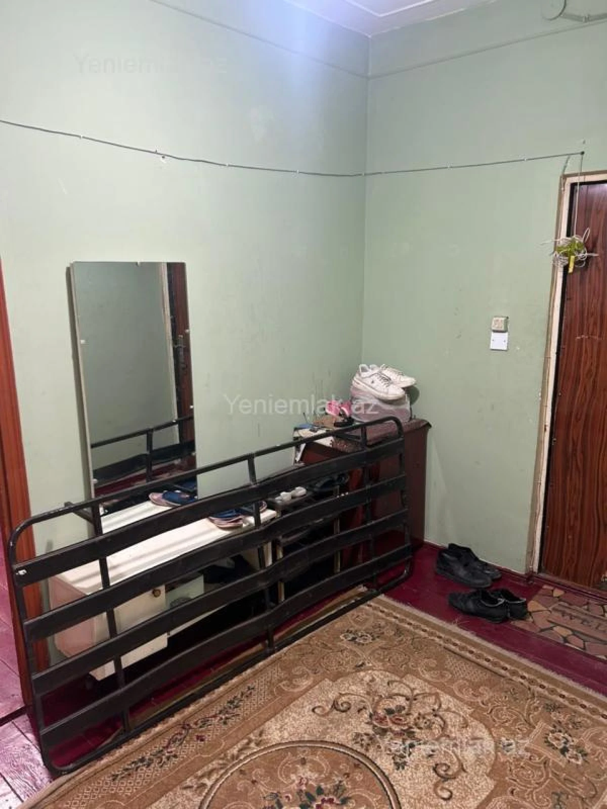 Satılır 3 otaqlı köhnə tikili 75 m²