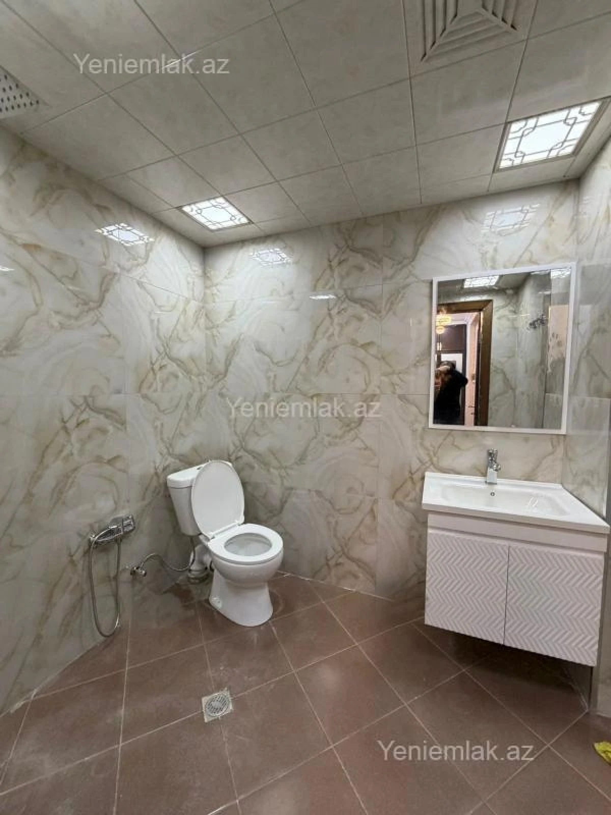 Satılır 2 otaqlı yeni tikili 50 m²