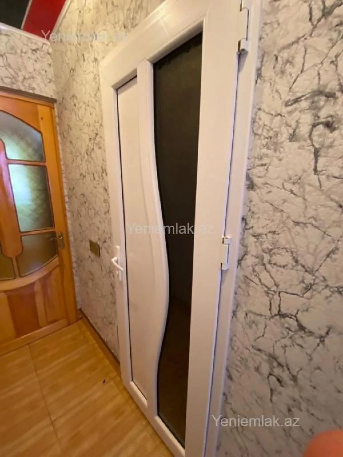 Satılır 3 otaqlı köhnə tikili 68 m²