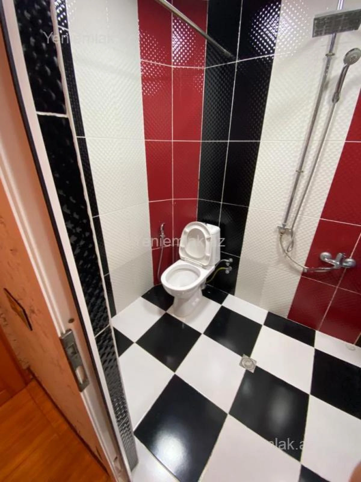 Satılır 3 otaqlı köhnə tikili 68 m²