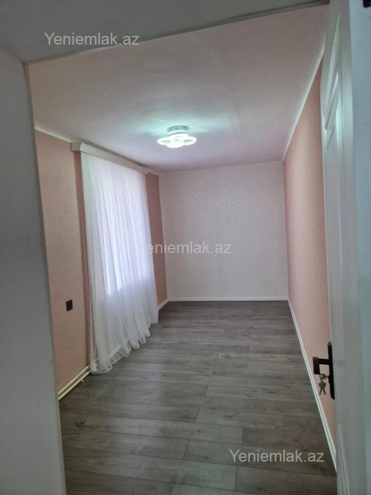 Satılır 3 otaqlı köhnə tikili 50 m²