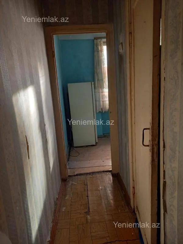 Satılır 1 otaqlı köhnə tikili 35 m²