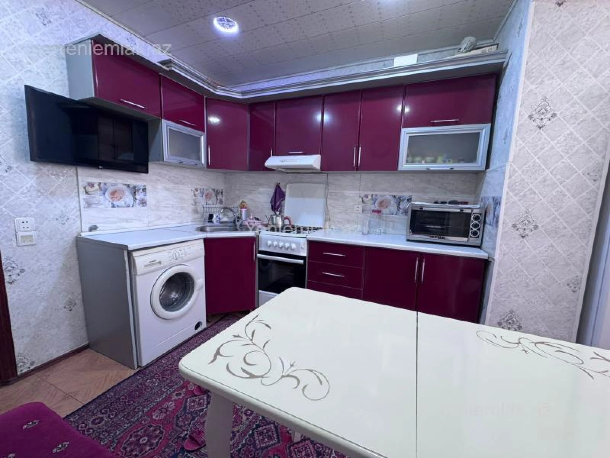 Satılır 3 otaqlı köhnə tikili 75 m²